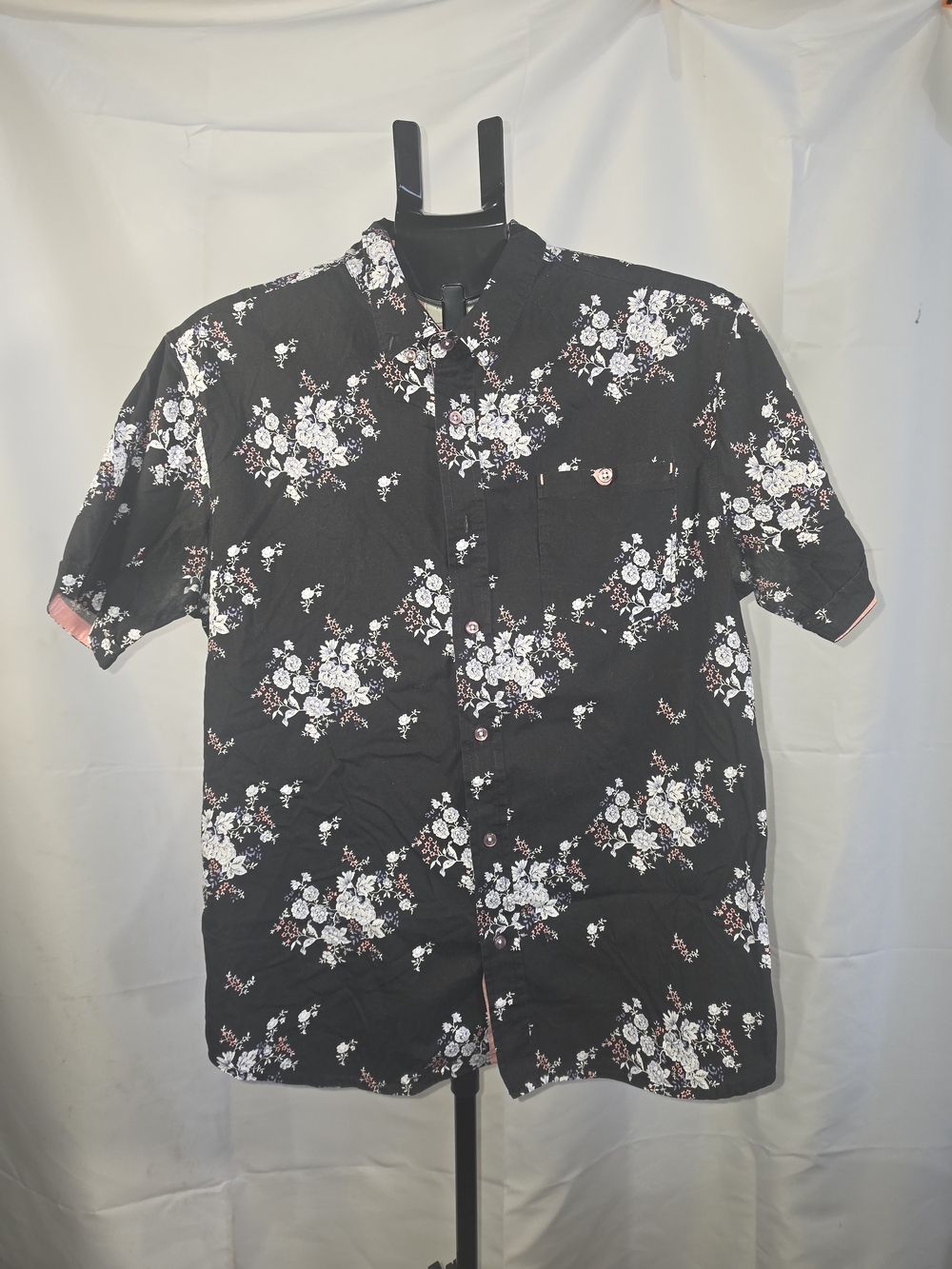 7 Diamonds Floral Large Short-Sleeve Button-Down Shirt Resort Wear/Vacation